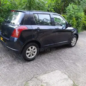 Suzuki Swift 2006 Car (Used)