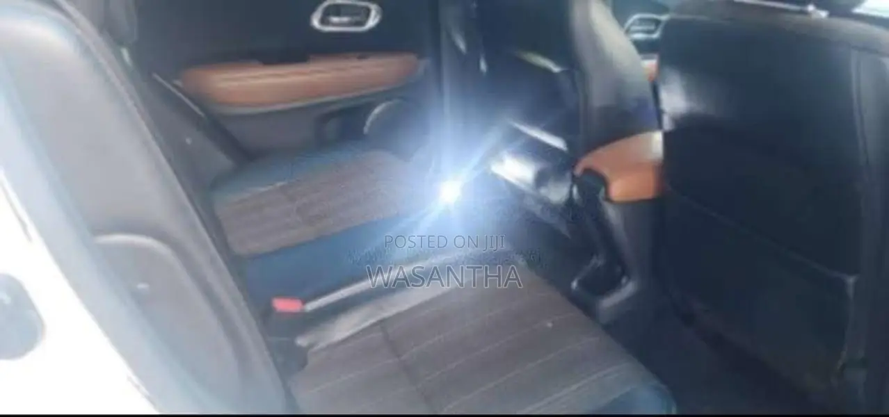 Honda Vezel 2014 SUV (Used)