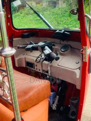 Bajaj 4 Stroke 2016 Three Wheel (Used)