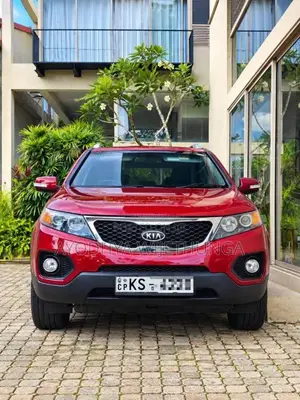 Kia SORENTO 1-9 4WD 2011 SUV (Used)
