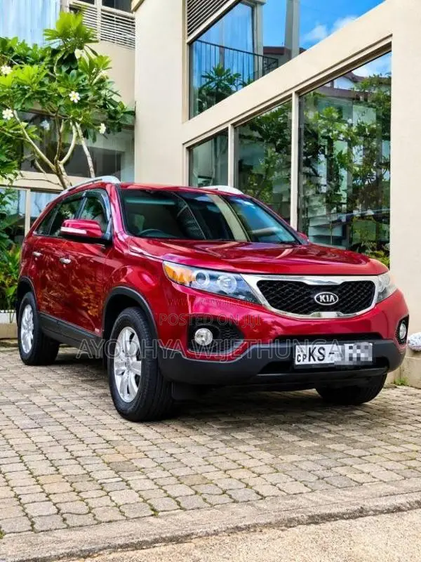 Kia SORENTO 1-9 4WD 2011 SUV (Used)