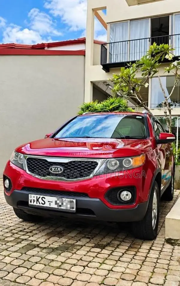 Kia SORENTO 1-9 4WD 2011 SUV (Used)