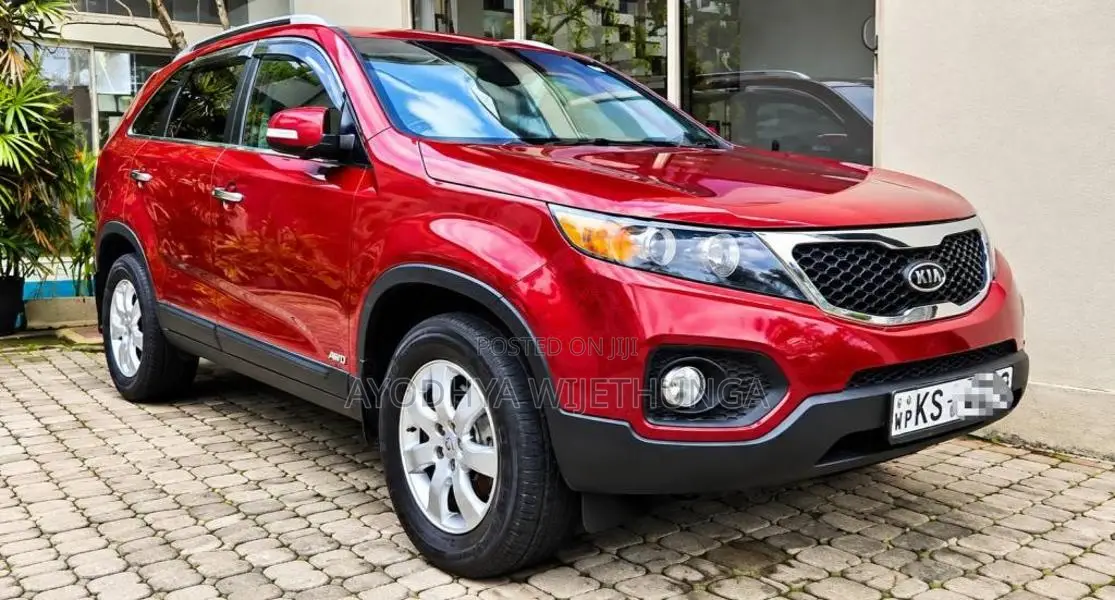Kia SORENTO 1-9 4WD 2011 SUV (Used)