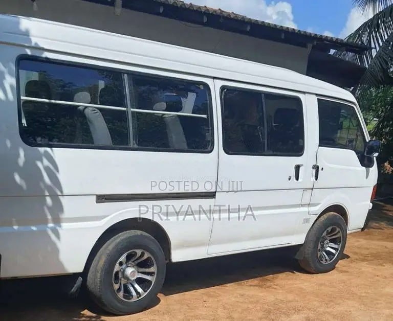 Mazda Brawny 1992 Van (Used)