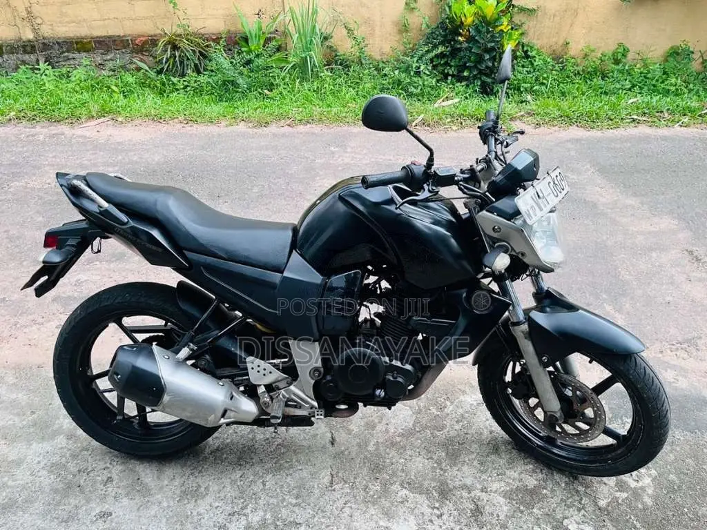 Yamaha FZ 2011 Motorbike (Used)