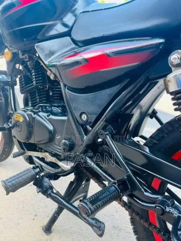 Bajaj Discover 2008 Motorbike (Used)