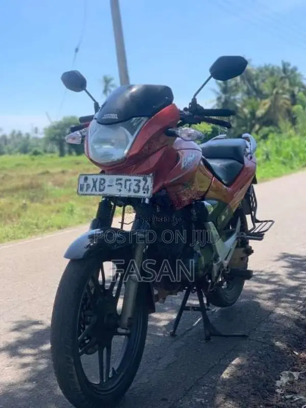Hero-Honda CBZ 2011 Motorbike (Used)