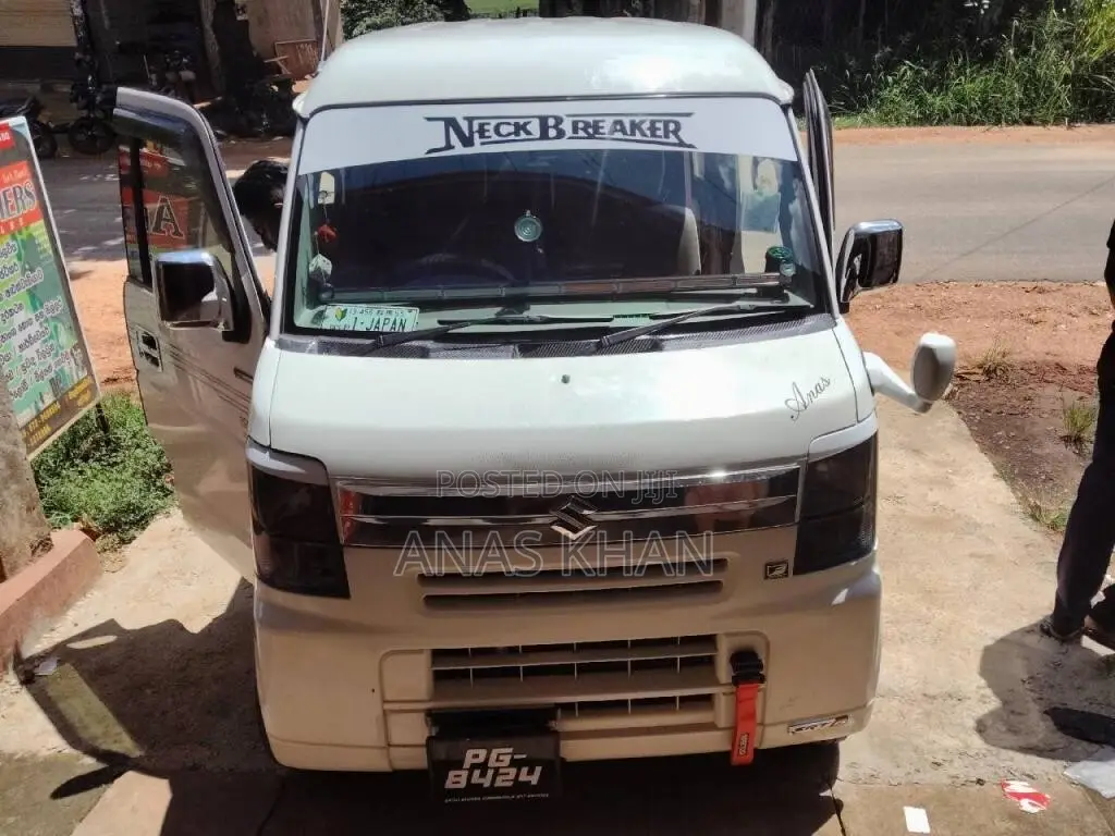 Suzuki D64 2015 Van (Used)