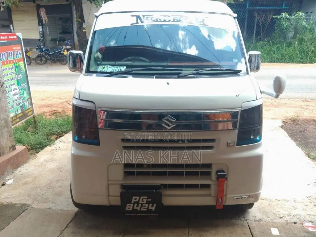 Suzuki D64 2015 Van (Used)