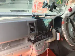 Suzuki D64 2015 Van (Used)