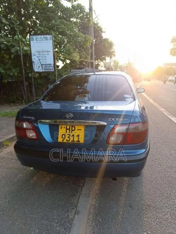 Nissan N16 2000 Car (Used)
