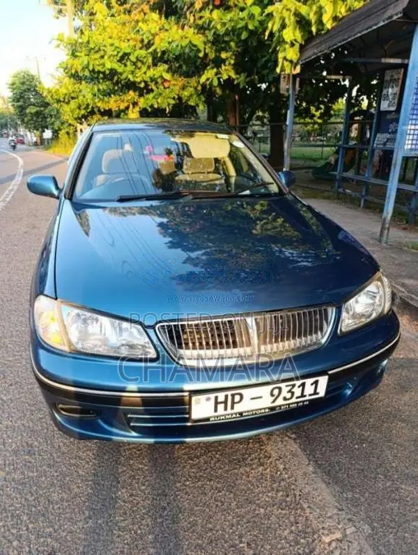 Nissan N16 2000 Car (Used)