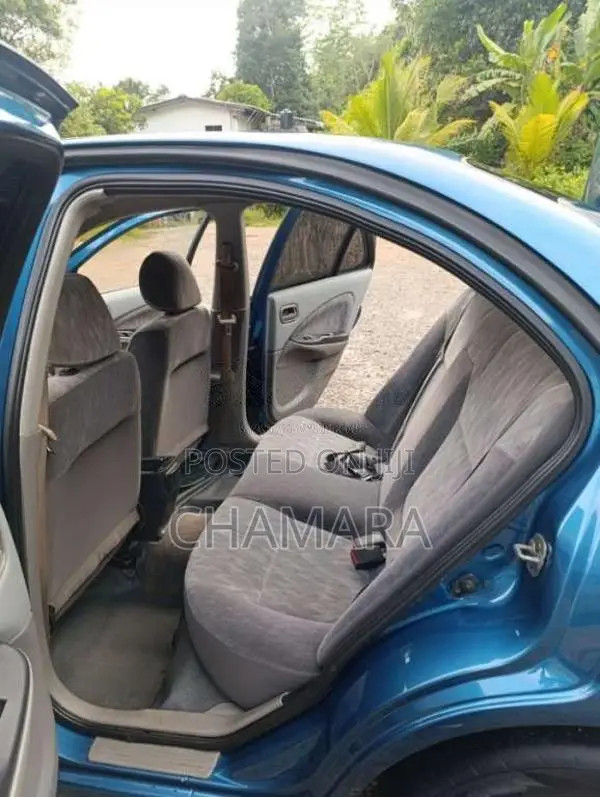 Nissan N16 2000 Car (Used)