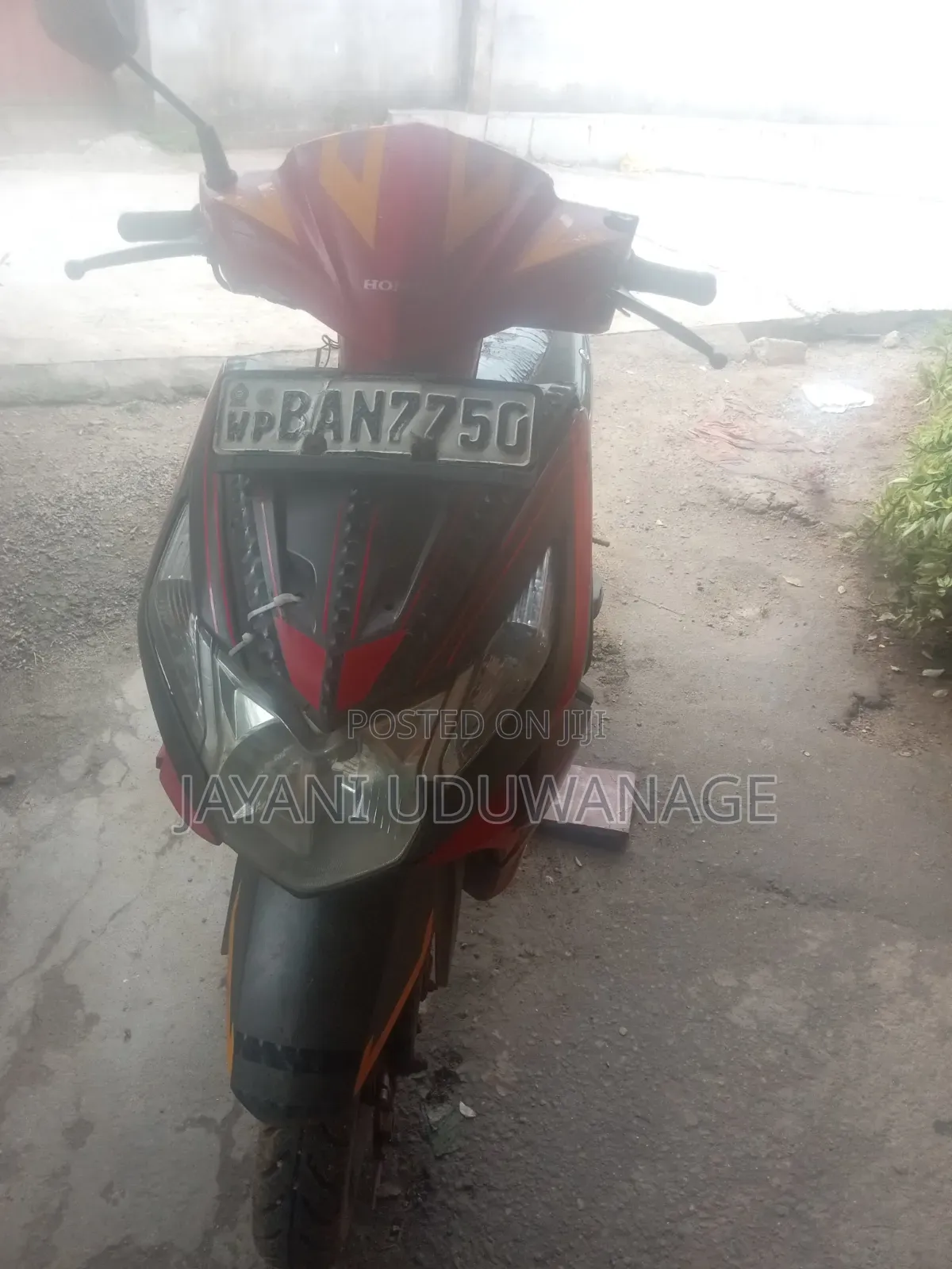 Honda 2013 Red