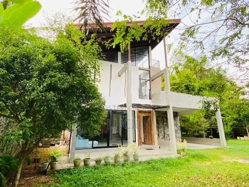 House For Sale In Kirindiwela