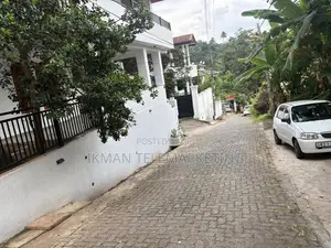Land for Sale Kandy (Thennekumbura)