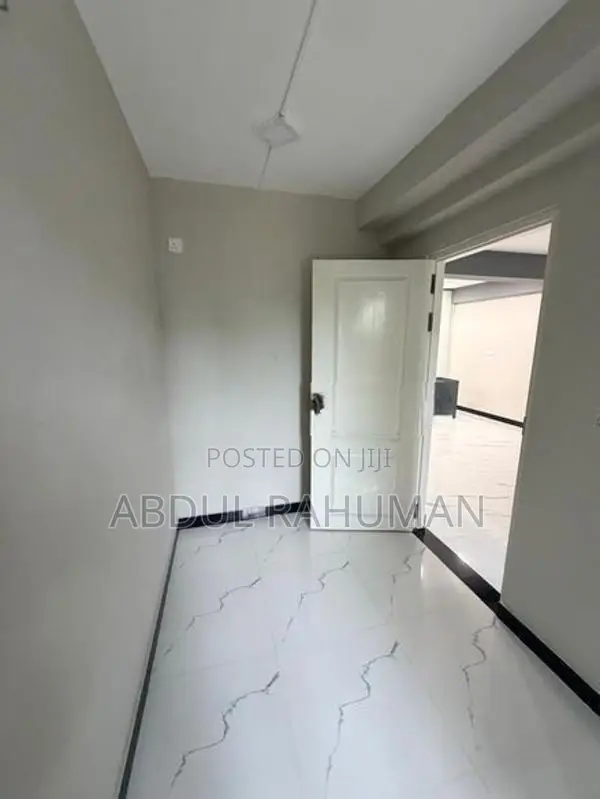 Hotel 2 Story 6 Rooms Colombo 5