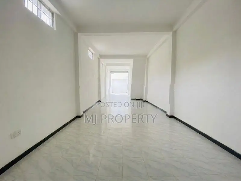 ( IC-1190) Highly Valuable Commercial Shop Space Rent In Meegoda