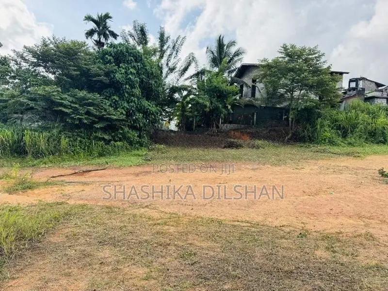 Land For Sale In Kahathuduwa Diyakada Polgasowita