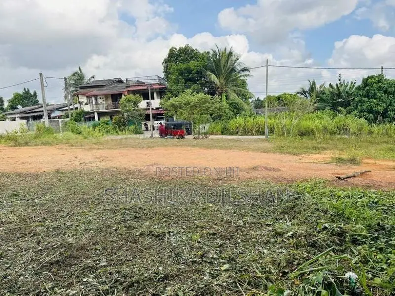 Land For Sale In Kahathuduwa Diyakada Polgasowita