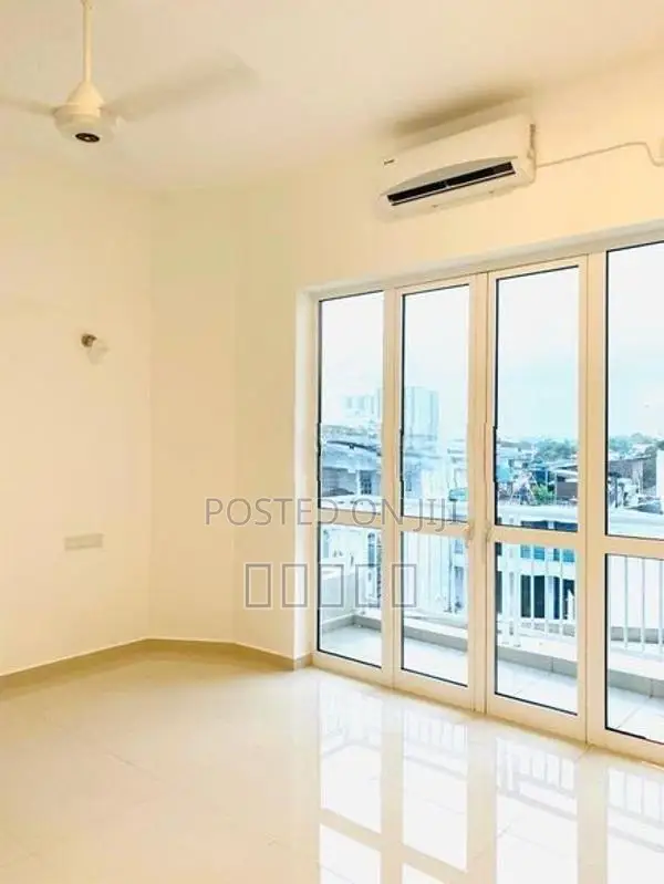 Prime Location Spacious City View Apartment - Colombo 08