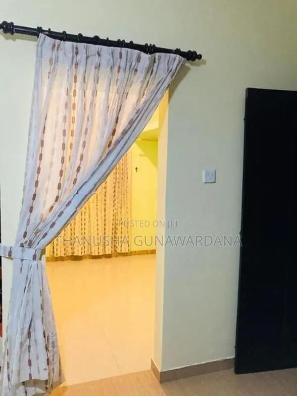 Upper Floor House For Rent Near The Gampaha Hospital