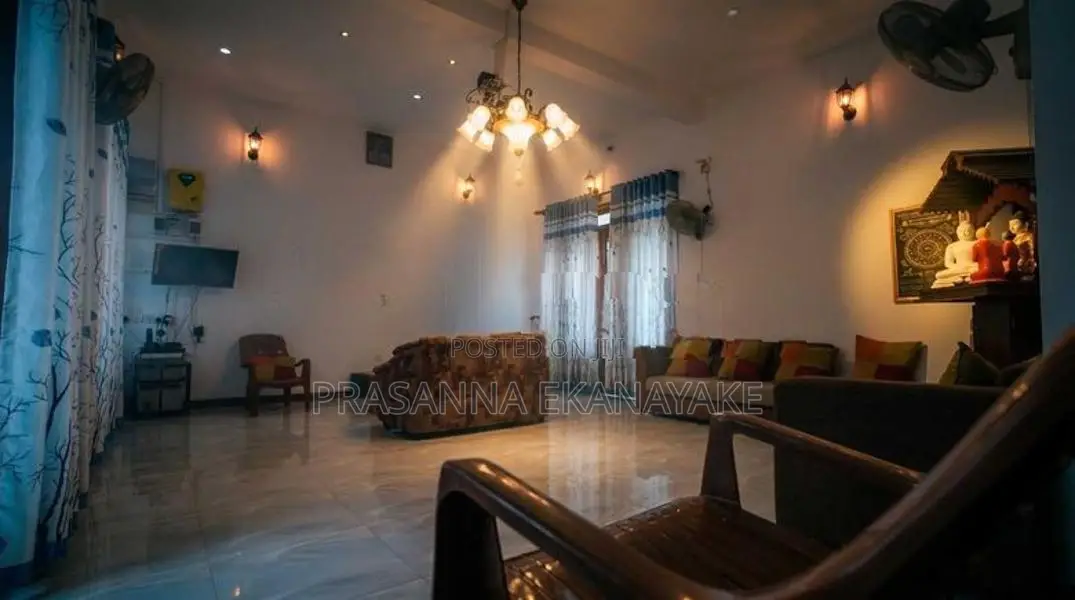 Luxury Multi-Level House For Sale Kandy