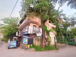 පාවිචිකල හෑකි ගොඩනැගිලිලක් සමග පර් 60 ඉඩමක් විකිනිමට Aruwwala