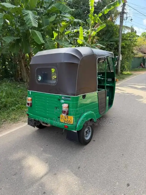 Bajaj 2 Stroke 2006 Three Wheel (Used)