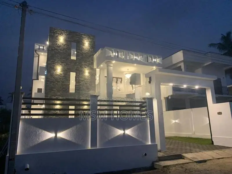 Modern Brand New House For Sale in Negombo