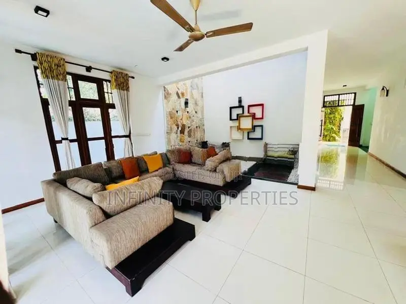 Brand New House for Sale in Thalawathugoda