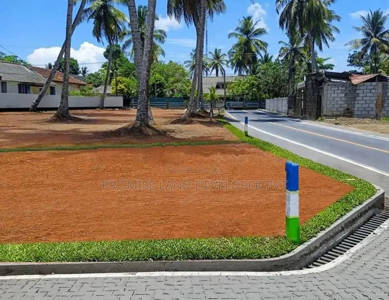 පානදුරේ සුපිරි ඉඩමක් Y31