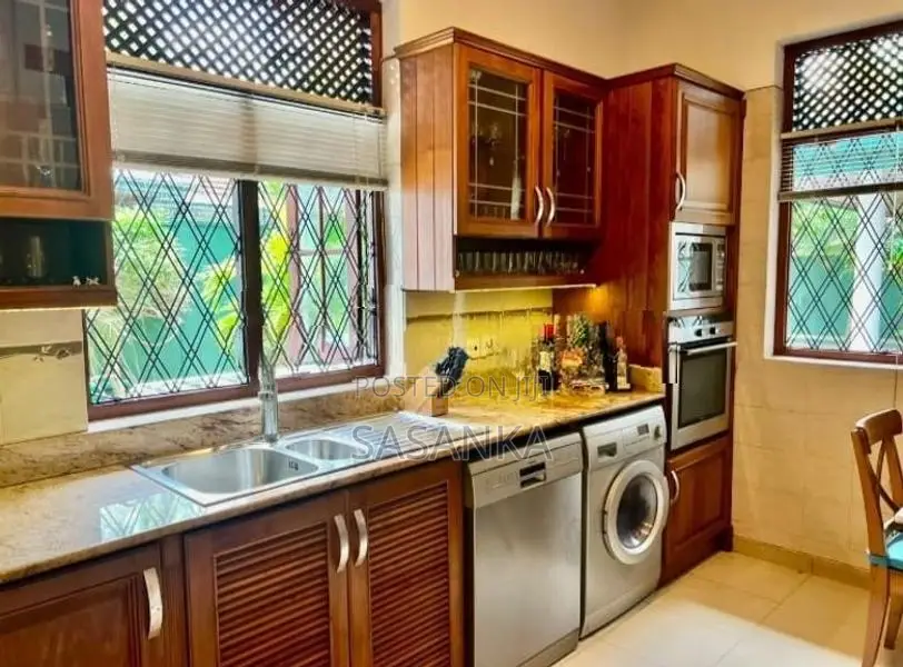 Kiribathgoda Super Luxury House for Sale