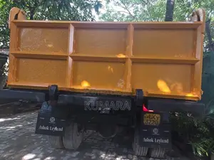 Ashok Leyland Comet 2010