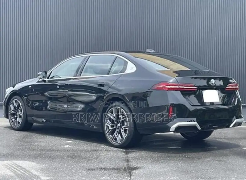 BMW 525i Exclusive M Sport 2025