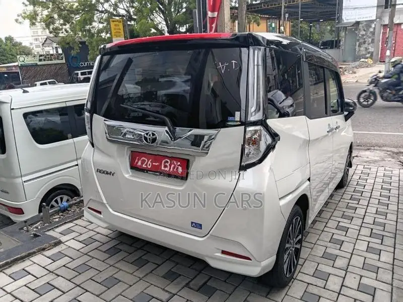 Toyota Roomy Custom Gt Turbo 2025