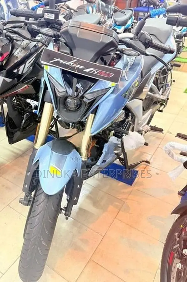 Bajaj Pulsar N160 Premium 2026