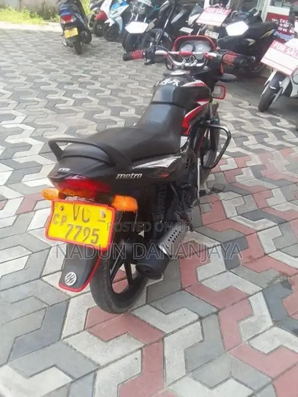 Bajaj Pulsar 180 WZ 2011