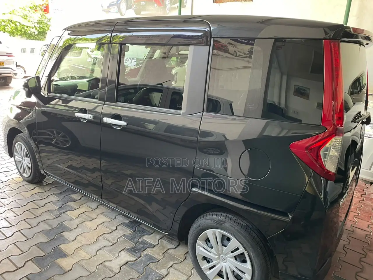 New Toyota Roomy 2025 Black