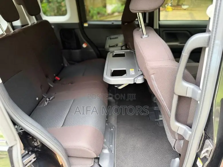 New Toyota Roomy 2025 Black