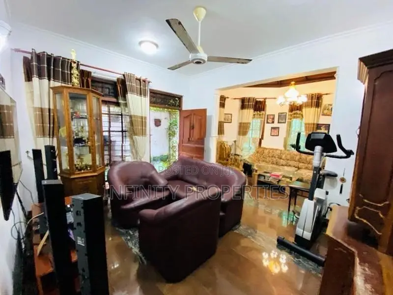 03 STORY HOUSE WITH 6.5 P SALE AT TEMPLE ROAD MAHARAGAMA
