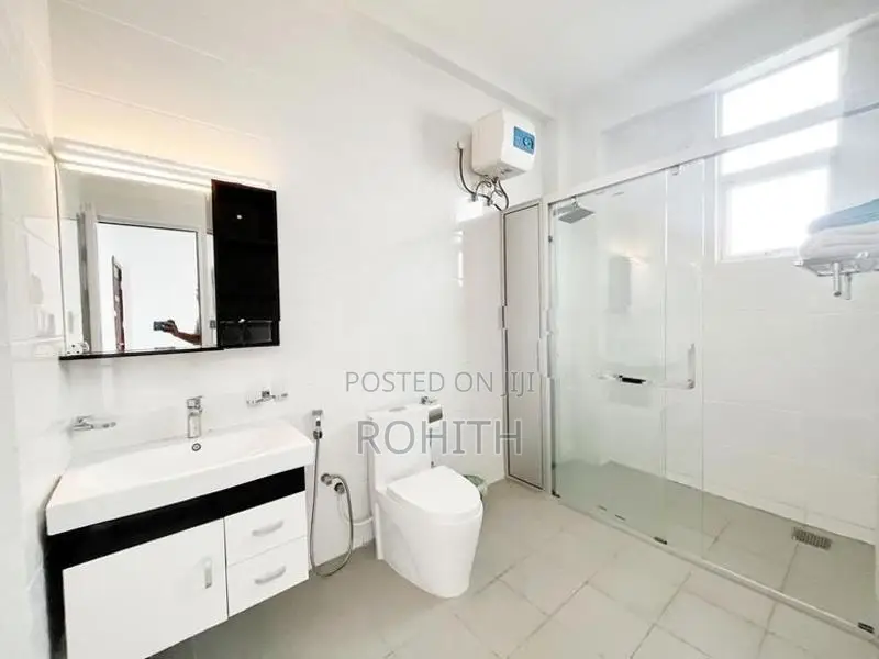 Level 6 | Direct Sea View Condo 3 Bed Bath Mount Lavinia
