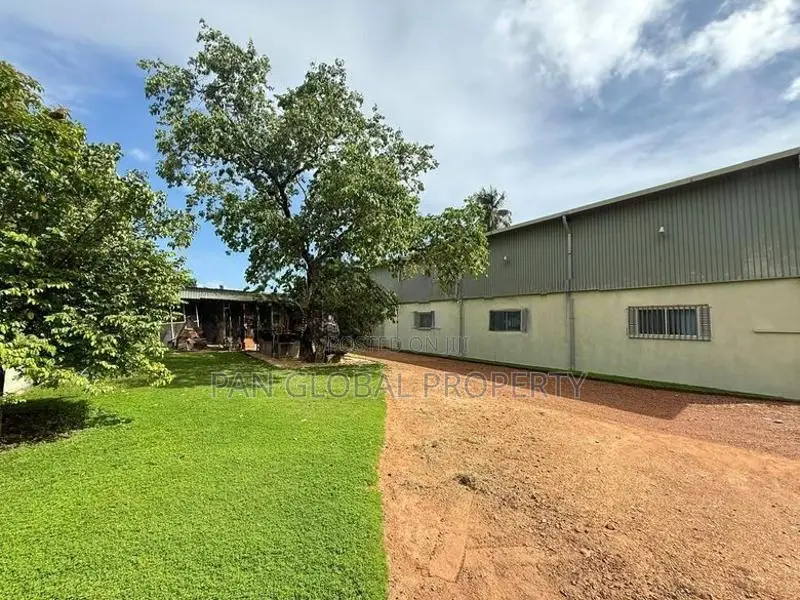 Warehouse for Sale in Panadura