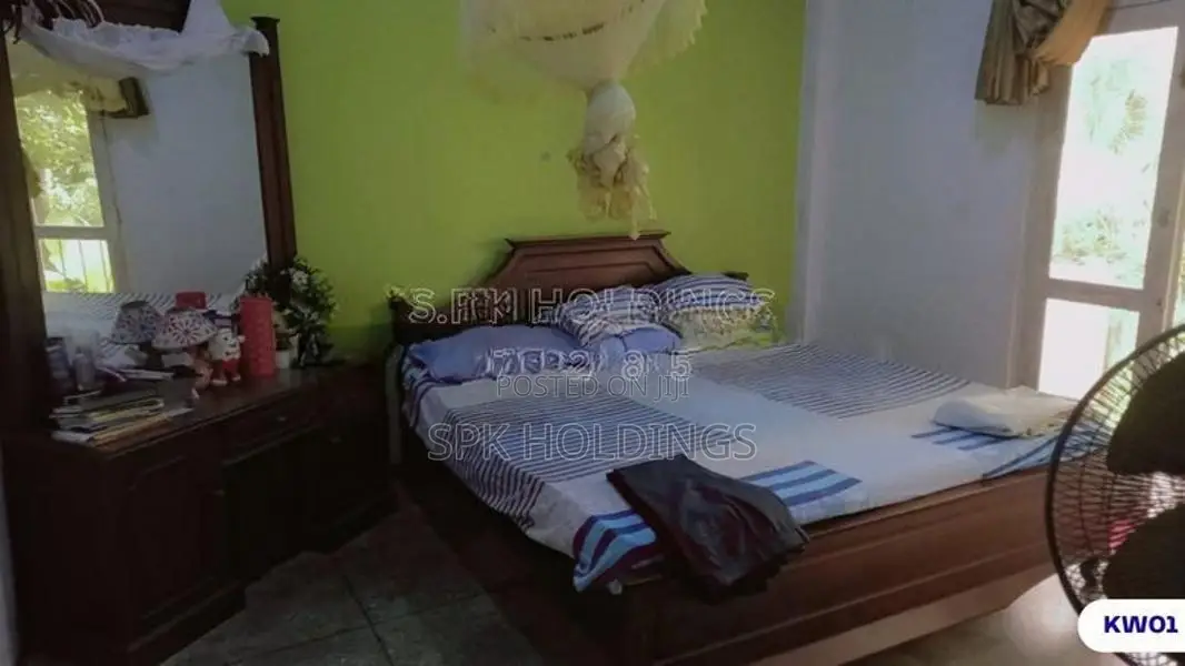 4-Bedroom House in Kotikawatta