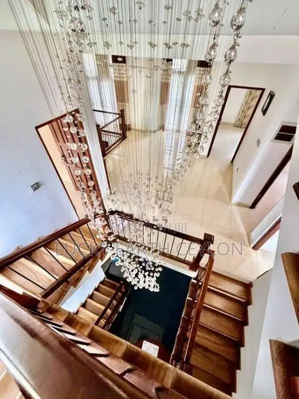 Pannipitiya, Unfurnished, 3 Story House For Rent (MG1353)