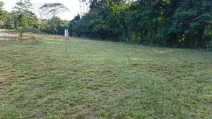 වටිනා ඉඩමක් ඇහැලියගොඩ නගරයේන්