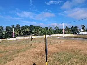 මීගොඩ නගරයෙන් වටිනා ඉඩමක්