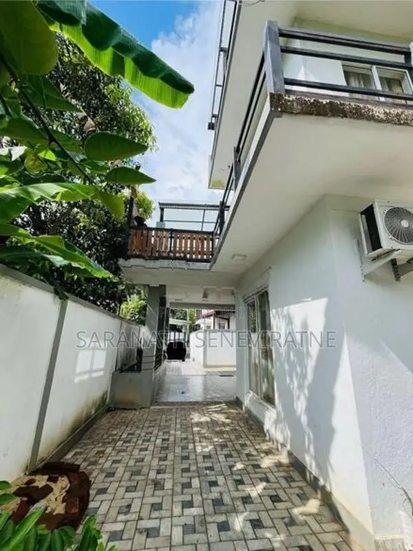 2 Storied House for Sale in Pamunuwila Kiribathgoda - Gampaha District