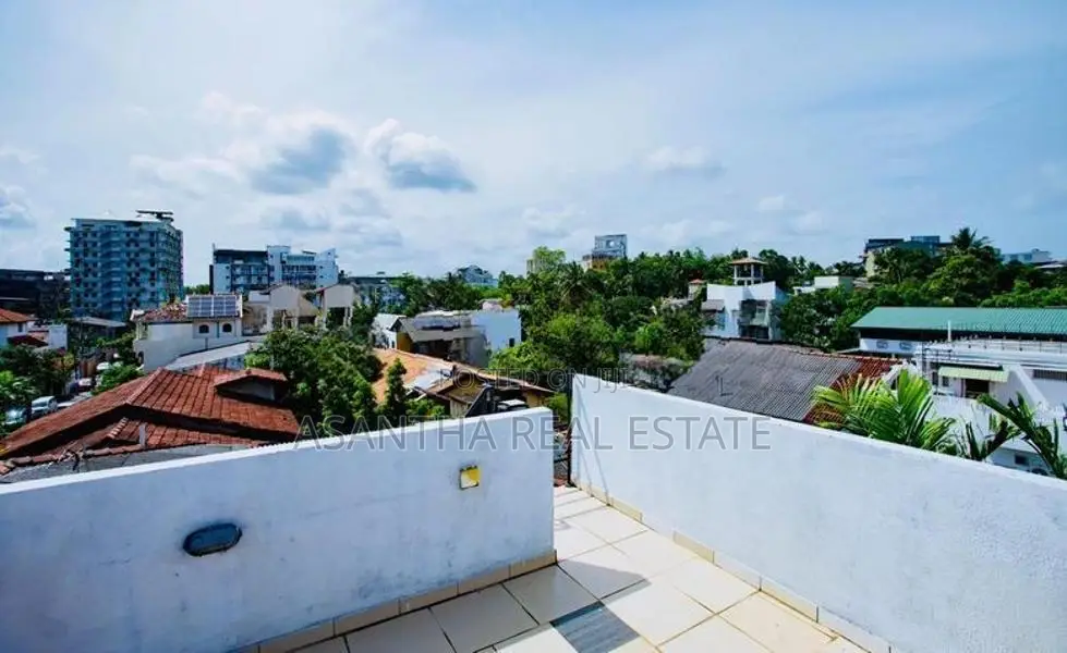(AFA325) Spacious 7 Bedroom House for Sale in the heart of Nugegoda