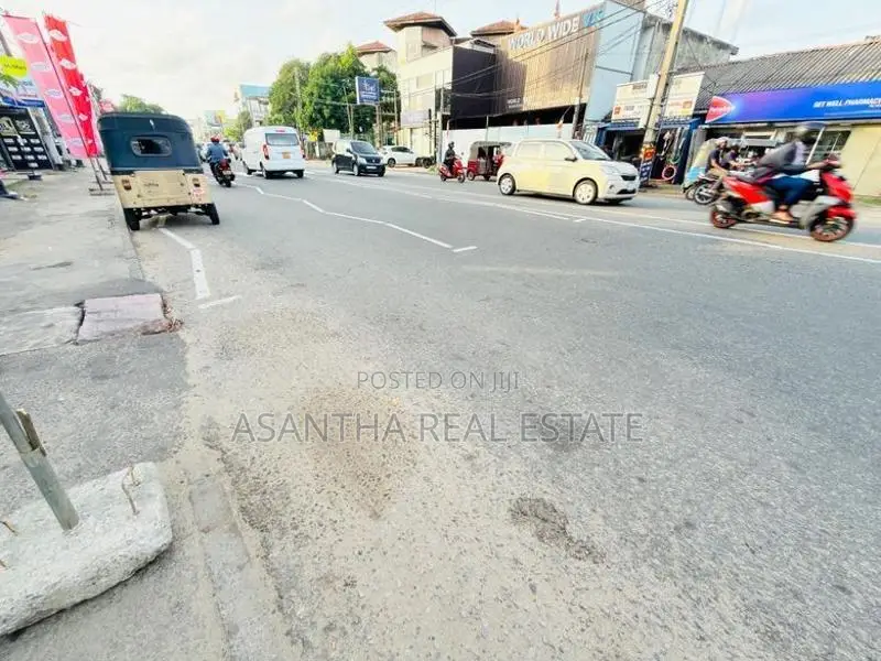 (AFA331) 22 Perch Commercial Property for Sale in Mount Lavinia